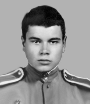 О. Григоренко під час навчання у Васильківському військовому училищі, 1956. Фото: http://museum.khpg.org/files/img/1198253812.jpg
